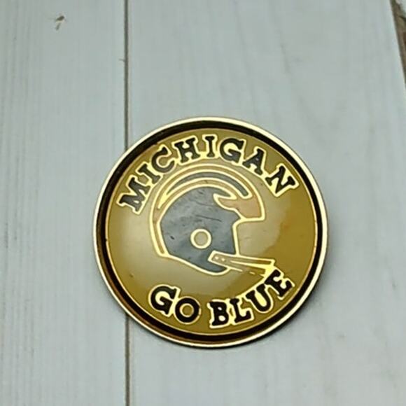 University Michigan Football Hemet Pin Button for a Hat, Lapel, Jacket, Backpack - Picture 1 of 2
